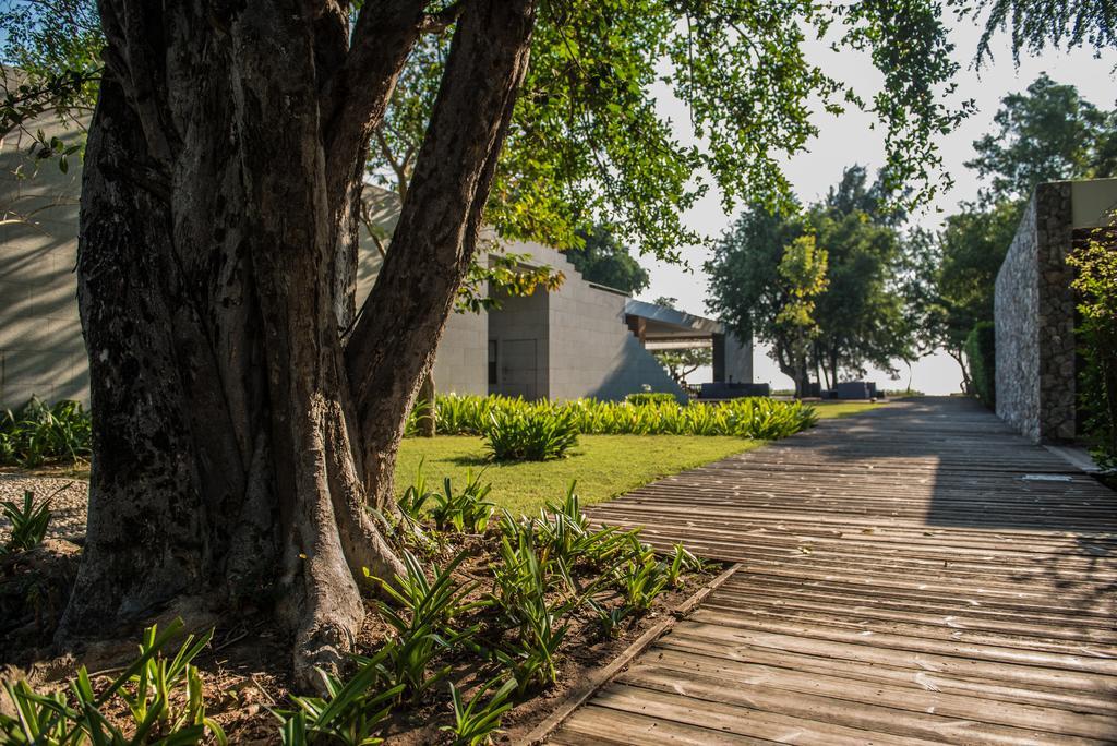 Tolani Resort Kui Buri Прачуап-Кхірі-Кхан Екстер'єр фото